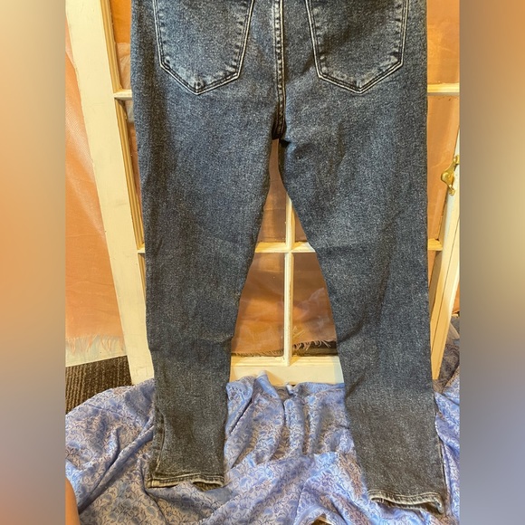 Ladies Old Navy Acid Washed Rockstar Super Skinny High Rise Jeans size 2 - Picture 6 of 7